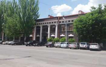 Շիրակի մարզպետարանի նախկին վարչության պետը դատապարտվել է 5 տարի  ազատազրկման՝ կաշառք ստանալու համար
