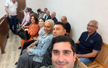 Դատարանը քննում է ՀՀԿ փոխնախագահ Արմեն Աշոտյանի կալանքի երկարաձգման հարցը