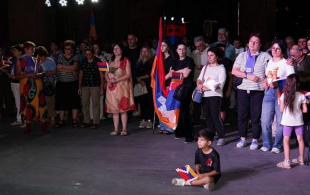 Խորհրդարանում չեն կարողանում Արցախ բառն արտաբերել, որովհետեւ դրանից հետո իրենց տերերը կզանգեն. Գառնիկ Դանիելյան