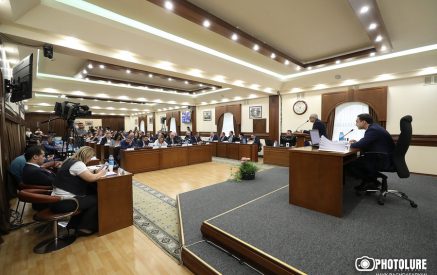 «Ամեն ինչ արել են, որ մենք գնանք ՔՊ-ի շվաքի տակ, պարոն Գալջյանը Արաբկիրի թաղապետի օգնականին էր ուղարկել մեր տուն»․ Անուշ Գինոսյան