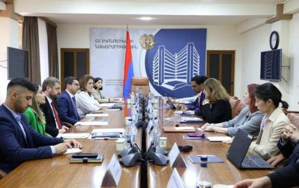 Պապոյանը և Արժույթի միջազգային հիմնադրամի հայաստանյան առաքելության ղեկավարը քննարկել են կառավարության և ԱՄՀ միջև համագործակցության հեռանկարները