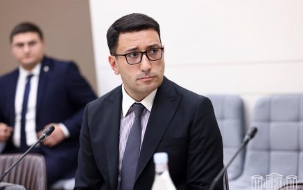 ԿԲ խորհրդի անդամի թափուր տեղի համար «Քաղաքացիական պայմանագիր» խմբակցությունը ներկայացրել է Լևոն Սահակյանի թեկնածությունը