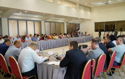 19-րդ դարի ֆիդայական երգերով հասարակությանը պատրաստել 21-րդ դարում Թուրքիայի հետ առճակատվելուն, կործանարար է. Ռուբեն Մելքոնյան