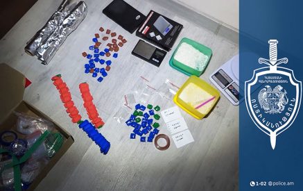 Օտարերկրացի կինը ներմուծում և իրացնում էր թմրամիջոցներ. ՔՈԳՎ բացահայտումը