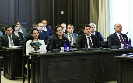 «Ձեր ընկերուհին՝ Աննա Վարդապետյա՞նն է Ձեր թեկնածությունը լոբբինգ անում»․ Անահիտ Մանասյանը կոռեկտ չհամարեց հարցն ու չպատասխանեց
