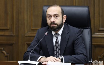 «Ո՞նց կարելի է հրապարակայնացնել բանակցությունների ընթացքում գտնվող կետերը»․ Արարատ Միրզոյան