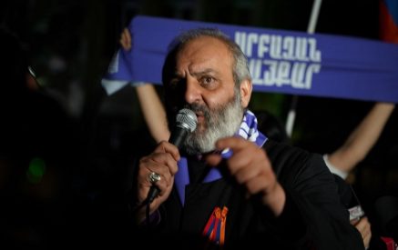 «Վաղն ասելու են՝ ինչո՞ւ վիրավորեցիք ՍԴ դատավորներին, հիշեք՝ ով էր դատավորներին վնգստացողներ անվանում»․ Բագրատ սրբազան