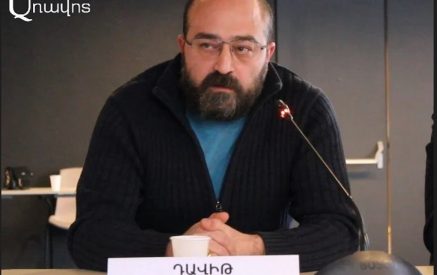 Փորձում են մեզ զրկել պատմական կոդերից՝ դրանք փոխարինելով գլոբալիստական, անսեռ, կեղծ արժեքներով. Դավիթ Սահակյանց. «Հրապարակ»