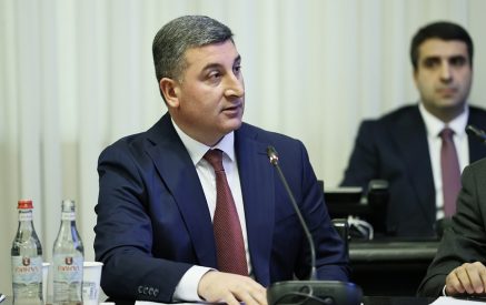 «Այսինքն՝ ծրագիր կա, որ 2022-ին սկսվել է, նոր ավարտվո՞ւմ է։ Դա նորմա՞լ է, թե ուշացումների պատճառներ կան»․ Փաշինյանը՝ Սանոսյանին