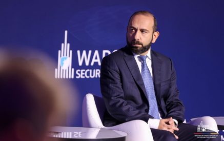 Հայաստանի քաղաքացիները պաշտպանեցին 2 բան՝ առաջին հերթին կառավարության խաղաղության օրակարգը ինչպես նաև երկրի հետագա ժողովրդավարացումը». Արարատ Միրզոյան