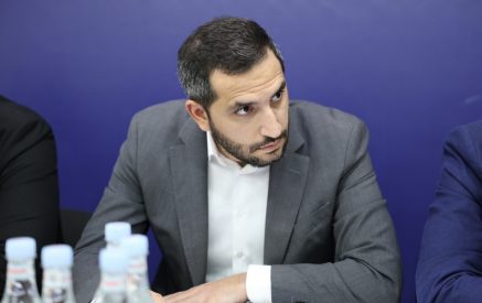 Ռուբեն Ռուբինյան. Սպառնալիքներ բազմիցս ստացել եմ. գտել եմ, որ իմ քաղաքական գործունեությամբ պայմանավորված վիրավորանքներ են. «Ժողովուրդ»