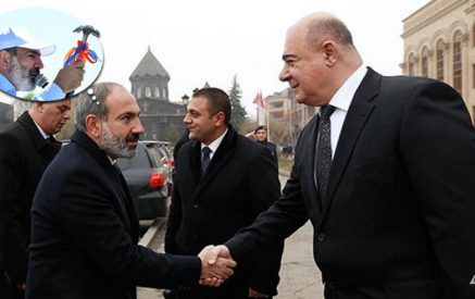 Դե իհարկե, ի՞նչ քաղաքական ենթատեքստ։ Պարզապես 2021-ի ընտրություններում «Բալասանյան դաշինքը» հաղթել է, ՔՊ-ն զբաղեցրել է երկրորդ տեղը. «ՉԻ»