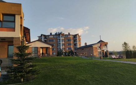 «Շատ լավ հիշում եմ՝ ողջունելի էր, որ նման բան է լինելու․ աշխատողների համար հանգիստը ապահովելու համար տարածք է լինելու»․ Արմեն Աշոտյանի գործով վկան՝ Սևանում ԵՊԲՀ-ի համար տարածք ձեռք բերելու մասին
