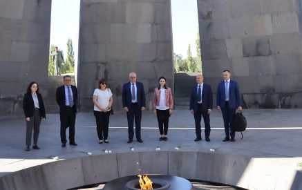 ՆԱՏՕ-ի միջազգային ռազմական շտաբի պետ Յանուշ Ադամչակի գլխավորած պատվիրակությունն այցելել է Հայոց ցեղասպանության հուշահամալիր
