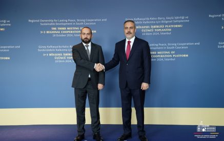 Հայաստանն ու Թուրքիան պայմանավորվել են համատեղ գնահատել Գյումրի-Կարս երկաթուղով սահմանի անցման տեխնիկական պահանջները. Ստամբուլում հայտարարել է ՀՀ ԱԳ նախարարը