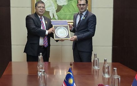 «Հայաստանը հետաքրքրված է Մալայզիայի հետ բազմակողմ կապերի ակտիվացմամբ». Հակոբ Արշակյան
