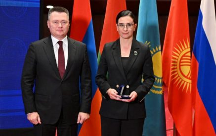 ՌԴ գլխավոր դատախազն իր ելույթը Վահան Տերյանի խոսքով է եզրափակել. «Մարդկությունը ոչ թե տեխնոլոգիայի առաջընթացն է, այլ թույլերին պաշտպանելու կարողություն»