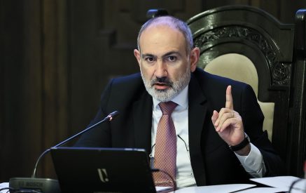 Փաշինյանն անդրադարձել է անձնագրային բաժանմունքներում գոյացող հերթերին և հետաքրքրվել, թե խնդիրն ինչպե՞ս է կարգավորվել