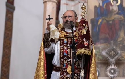Կ. Պոլսի Հայոց Պատրաիրքը Մայր Տաճարում Սուրբ Պատարագ մատուցեց