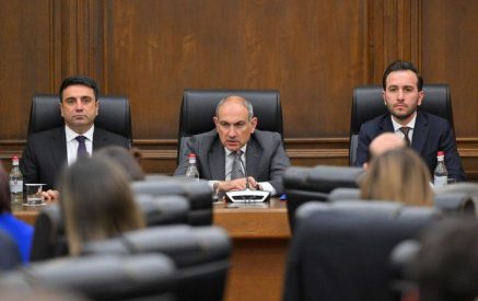 Քննարկվել են գաղափարախոսական բնույթի հարցեր. Փաշինյանը հանդիպել է ՔՊ խմբակցությանը