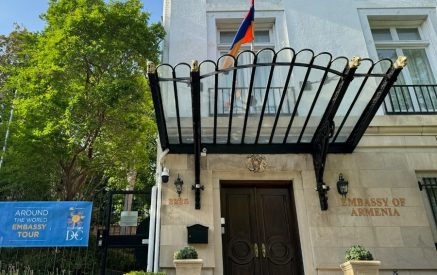 Դեսպան Մակունցը և ԿԸՀ նախագահ Վահագն Հովակիմյանը ընտրությունների օրն այցելել են Վաշինգտոնի և Վիրջինիա նահանգի ընտրատեղամասեր