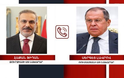 Հաքան Ֆիդանը հեռախոսազրույց է ունեցել Սերգեյ Լավրովի հետ