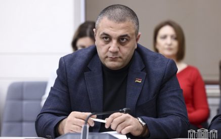 «Ցանկացած մազի, մեզի, արյան նմուշ ում պետք է, կարող եմ տալ, թող գնան, թեստ հանձնեն»․ Կարեն Սարուխանյան