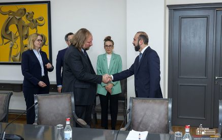 Արարատ Միրզոյանը և Անտոն Հոֆրայթերը մտքեր են փոխանակել տարածաշրջանային հարցերի շուրջ