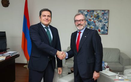 Իսպանիայի նորանշանակ դեսպանն իր հավատարմագրերի պատճենն է հանձնել ՀՀ ԱԳ նախարարի տեղակալին