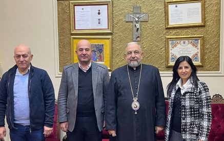 Բերիոյ Թեմի Կաթողիկէ Հայոց Առաջնորդ Արհ. Տէր Պետրոս Արք. Միրիաթեան հանդիպում ունեցաւ Սուրիոյ խորհրդարանի երեսփոխանների հետ․ «Գանձասար»