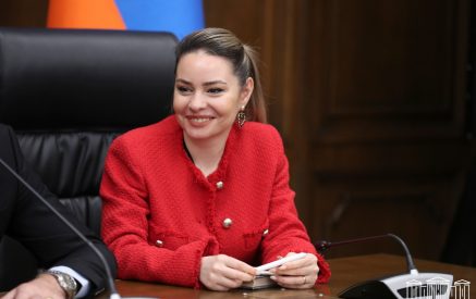 Առողջության համապարփակ ապահովագրության համակարգի ներդրման ձգձգումը կխանգարի՞ ԵՄ վիզաների ազատականացմանը․ Սոնա Ղազարյան