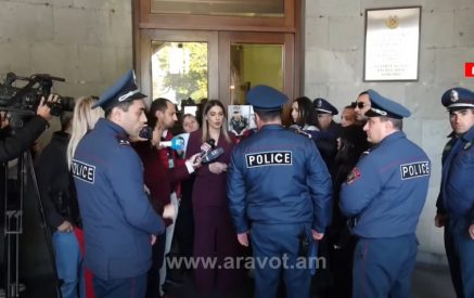 Ծնողներն անհարմար վիճակի մեջ դրեցին Սրբուհի Գալյանին
