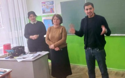 «Արցախից ես՝ քոչվոր ես»: Հուսամ՝ խոսքս երեխաների վրա ազդեցություն կթողնի. Ալբերտ Մովսիսյան. «Իրավունք»