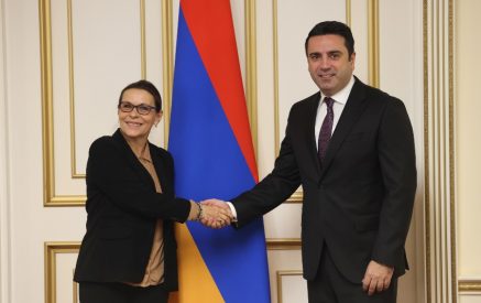 Իզաբել Սանտիագոյի եւ Ալֆորվիլի քաղաքապետի հետ հանդիպմանը Ալեն Սիմոնյանը շնորհակալություն է հայտնել Ֆրանսիային՝ Հայաստանին ցուցաբերած աջակցության համար