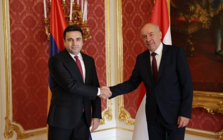 Ալեն Սիմոնյանը և Հունգարիայի նախագահը անդրադարձել են երկու երկրների հարաբերությունները բարելավելու անհրաժեշտ քայլերին
