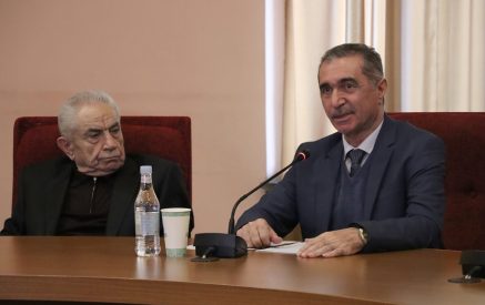 «Մարդը պետք է կարողանա ճիշտ գրել և ճիշտ խոսել իր լեզվով». ԳԱԱ-ում համաժողովում քննարկվեցին հայոց լեզվի զարգացման միտումները