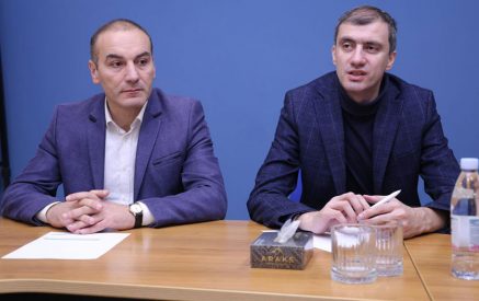 Քննարկվել են Գյումրու ավագանու «Ապրելու երկիր» խմբակցության երեք տարվա գործունեության արդյունքները
