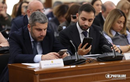 Մեր թիմակիցներից որեւէ մեկի հետ անձնական խնդիր չունեմ, հույս ունեմ՝ իրենք էլ ինձ հետ չունեն. Արմեն Փամբուխչյան
