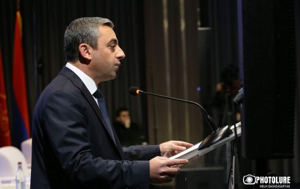 Միակ իրական առաջարկը, որ արվում է մեզ, հրաժարվել հնարավոր բոլոր գործիքակազմերով սեփական իրավունքների պաշտպանությունից եւ ապավինել Ադրբեջանի եւ Թուրքիայի բարեգթությանը. Սաղաթելյան