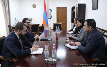 Անահիտ Մանասյանը Վրաստանում ՆԱՏՕ-ի կապի գրասենյակի ղեկավարի հետ հանդիպմանը նշել է, որ մինչ օրս չեն վերականգնվել իրենց հայրենի տնից բռնի տեղահանված, անմարդկային տանջանքների ենթարկված արցախցիների իրավունքները