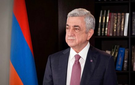 Մեր հաջողությունների ու հաղթանակների պատմությունը նոր տողից և խորքից գրելու համար անհրաժեշտ է վերջակետ դնել նախորդ նվաստացուցիչ, արյունալի և մղձավանջային պարբերության ավարտին. Սերժ Սարգսյան
