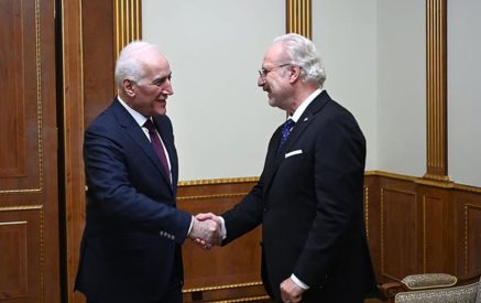 Հանրապետության նախագահն ու Լատվիայի նախկին նախագահը մտքեր են փոխանակել նաև տարածաշրջանային և գլոբալ իրադրության և իրադարձությունների վերաբերյալ
