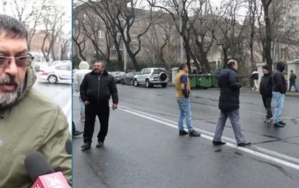 «Իրավունք ունենք՝ գանք, հարցնենք՝ ի՞նչ ես պարզել, պարոն Քոչարյան»․ անհետ կորածների ծնողները փակեցին Բաղրամյան պողոտան