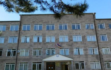 «Հերթական կուրս փոխադրվելու դիմաց, պետք է վերանորոգեին լսարաններից մեկը». Պոլիտեխնիկական համալսարանի Կապանի մասնաճյուղի տնօրենի նախկին պաշտոնակատարի կողմից կաշառք ստանալու վերաբերյալ գործն ուղարկվել է դատարան
