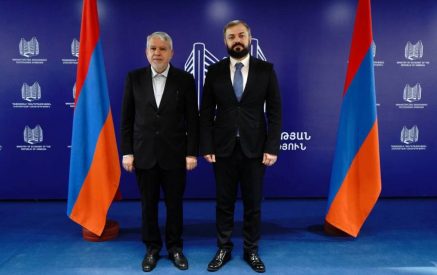 Պապոյանը և Ամիրին քննարկել են Իրան-Հայաստան հարաբերությունների խորացմանը վերաբերող հարցեր, այդ թվում՝ զբոսաշրջության ոլորտում գործակցության հեռանկարները