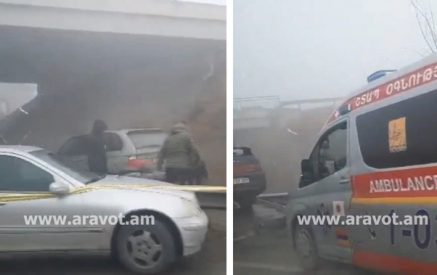 Խոշոր ավտովթար Արտաշատ-Երևան մայրուղու վրա. շուրջ 3 տասնյակ մեքենաներ են բախվել