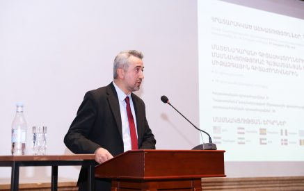 Արա Խզմալյանը կարևորել է հատկապես Հայագիտական միջազգային կոնգրեսի արդյունքները, միջազգային գիտատեղեկատվական շտեմարաններում Մատենադարանի առաջխաղացումը