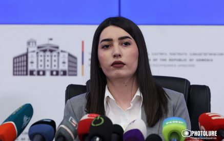 Ինչի՞ց են վախենում, ինչո՞ւ են նրանց անվտանգության աշխատակիցները անգամ շենքերի ներսում մասնակցում ասուլիսներին. «Ժողովուրդ»