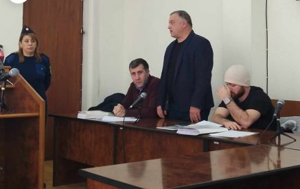 «Մենք մեզ մեղադրյալ չենք ճանաչում, սխալ գործարք չենք արել, այդ մեքենան էլ պատկանում է Ստեփանակերտի քաղաքապետարանին»․ Դավիթ Սարգսյան