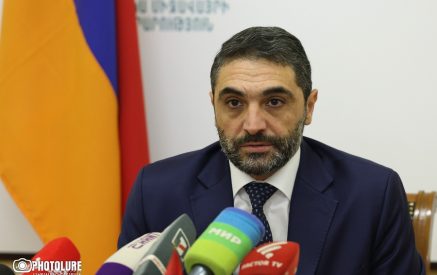 «Ռազմական գործողությունների հետեւանքով Սյունիքի մարզում ու Ջերմուկում խնդիրներ ունեցանք, նաեւ անտառածածկ տարածքներ այրվեցին»․ նախարար